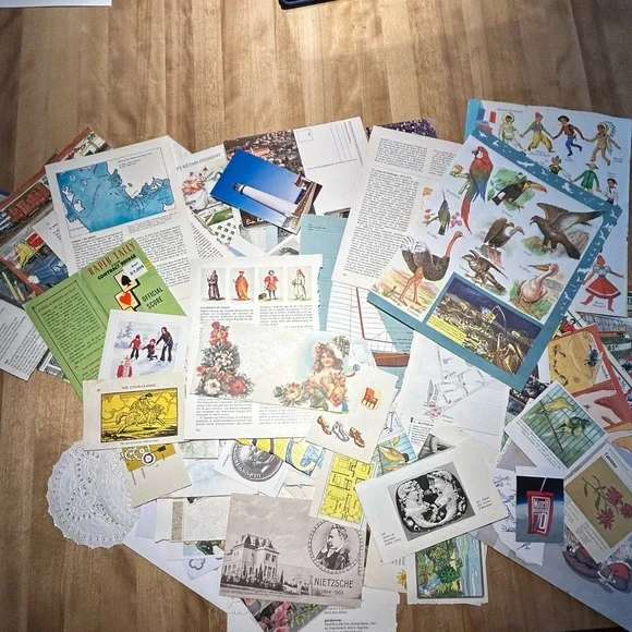 Vintage Ephemera Collection OVER 200 PIECES- Lot 1 - Picture 3 of 6